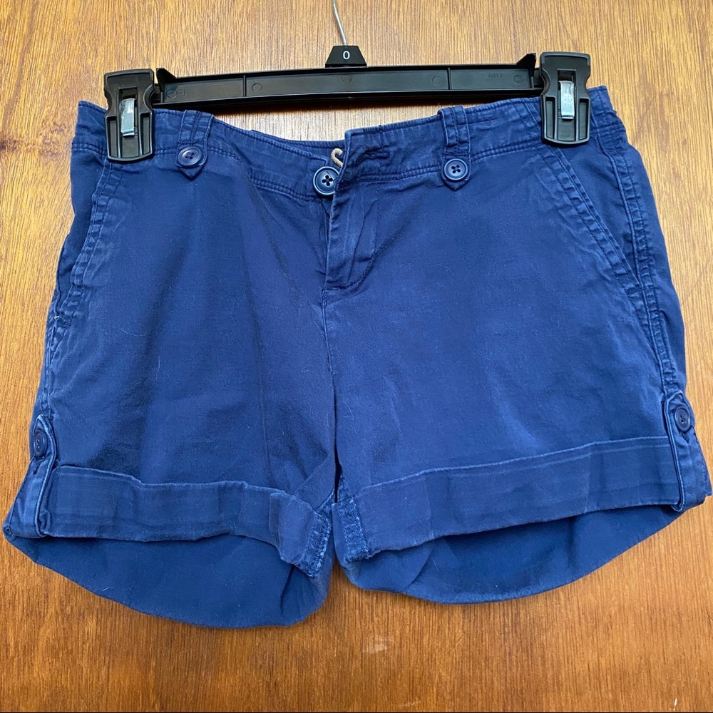 delia*s navy shorts